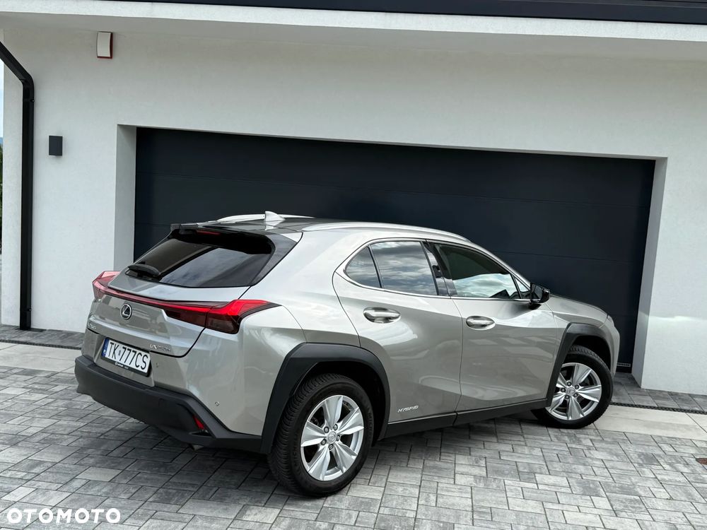 Lexus UX - 14