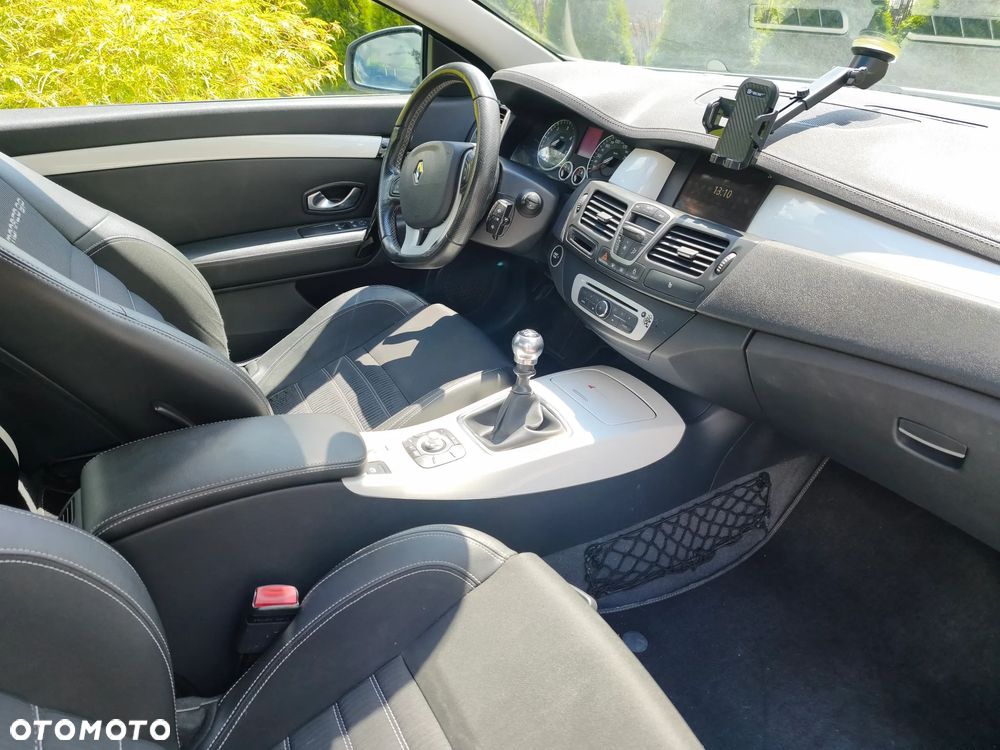 Renault Laguna - 11