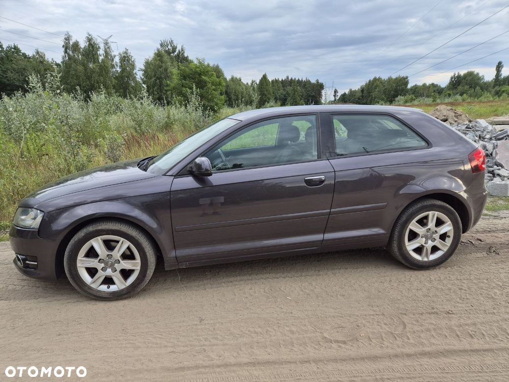 Audi A3 3-drzwiowe 2.0 TDI DPF Attraction - 3