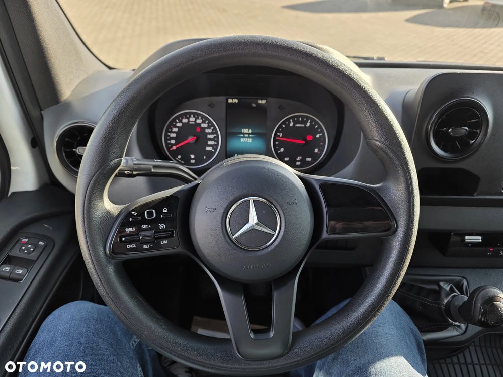 Mercedes-Benz Sprinter 514 Bliźniaki Kontener z Winda 8EP - 8