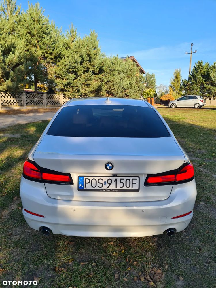 BMW Seria 5 520d xDrive Luxury Line - 12
