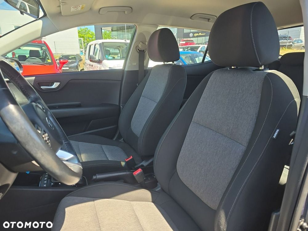 Kia Stonic - 6