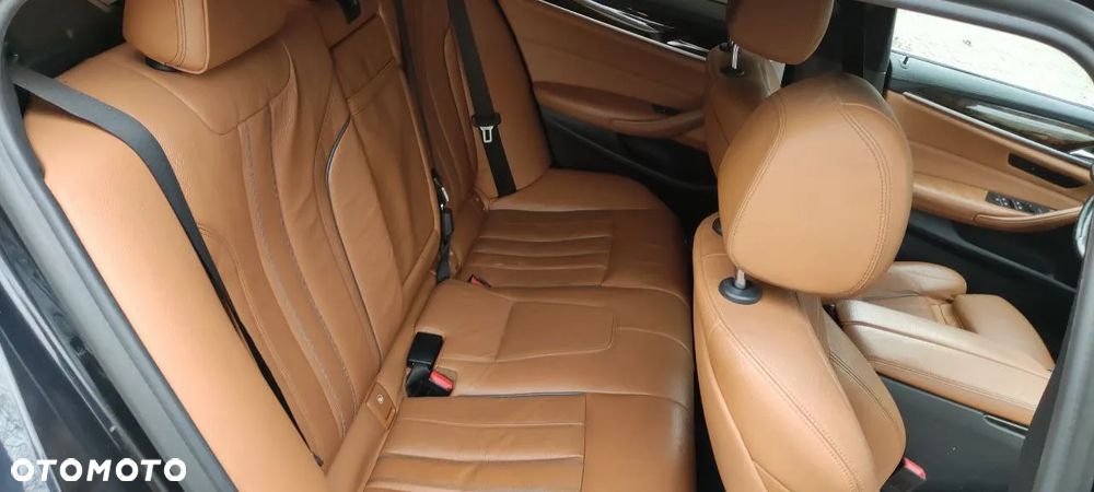 BMW Seria 5 530i xDrive M Sport sport - 14