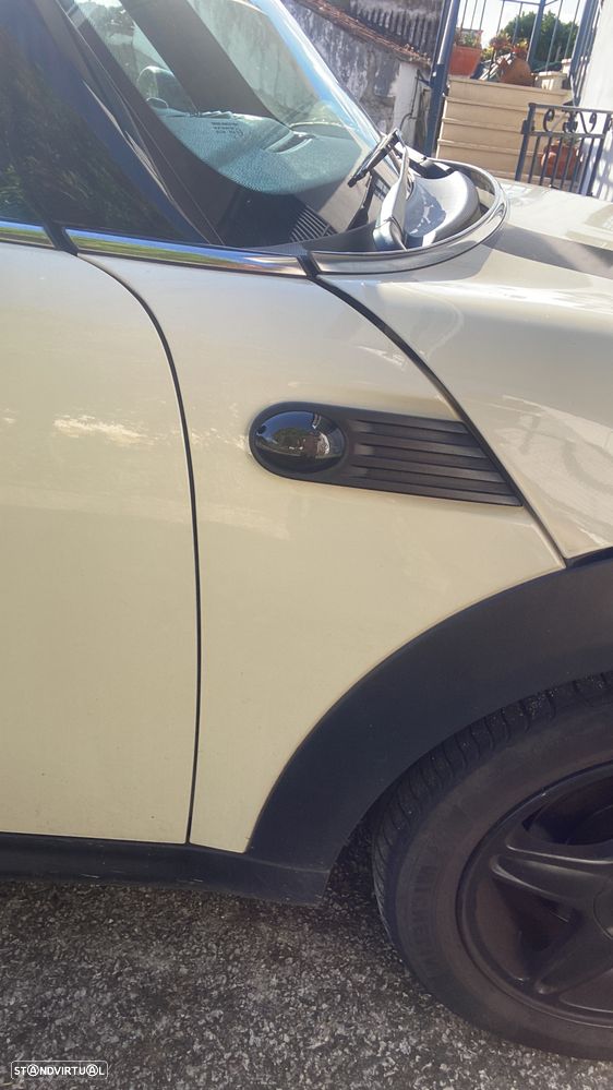 MINI 3 Portas Cooper D - 4