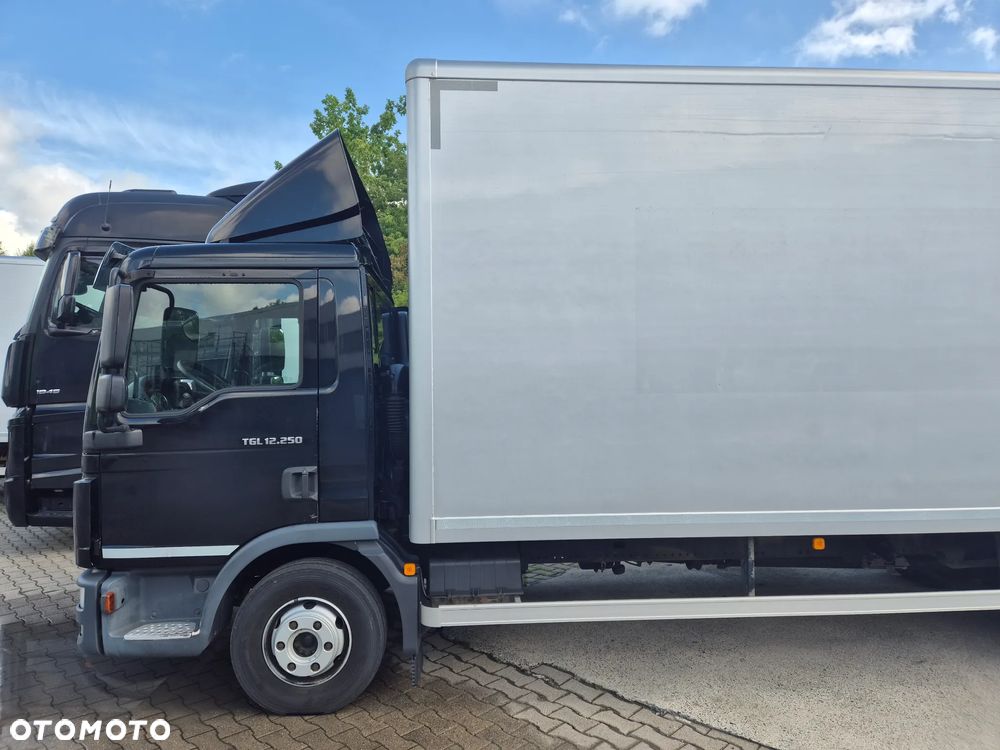 MAN TGL 12.250 3 osobowy oryginał 6.2m 7.6m HAK AUTOMAT KLIMA 12000kg ESP EURO 6 / TOP STAN / okazja nauka jazdy MOŻLIWOŚĆ DOSTOSOWANIA elka - 3