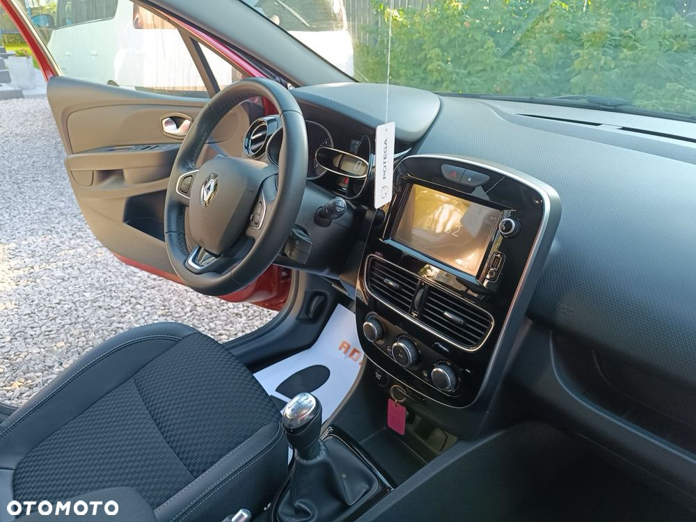 Renault Clio - 12