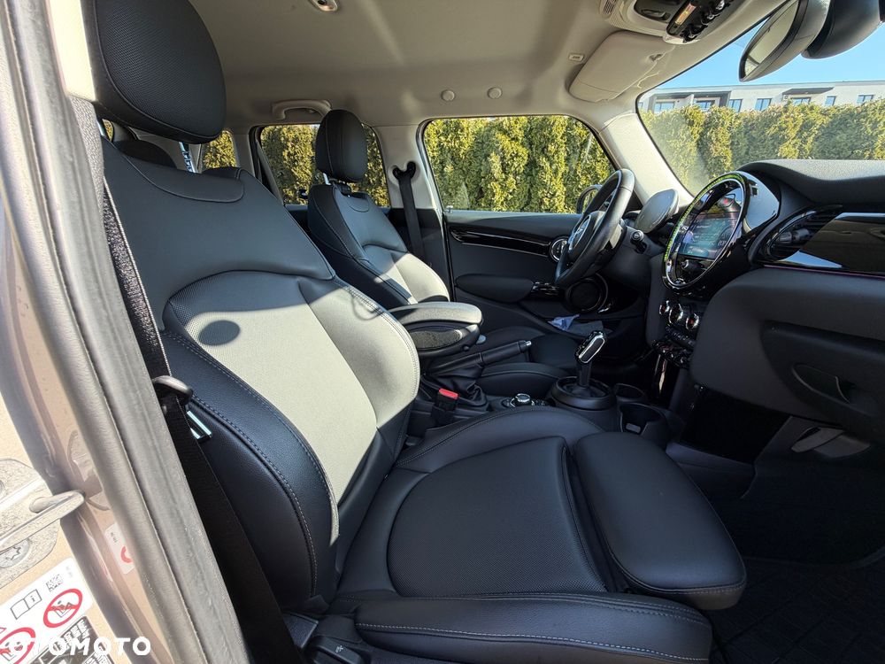 MINI Cooper Multitone Edition - 12