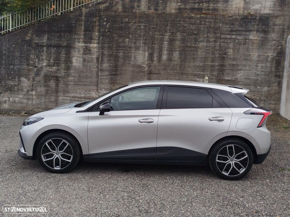 MG MG4 64 kWh Luxury - 20