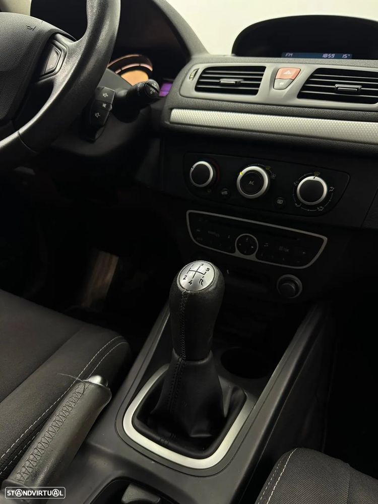 Renault Mégane 1.5 dCi Confort - 12