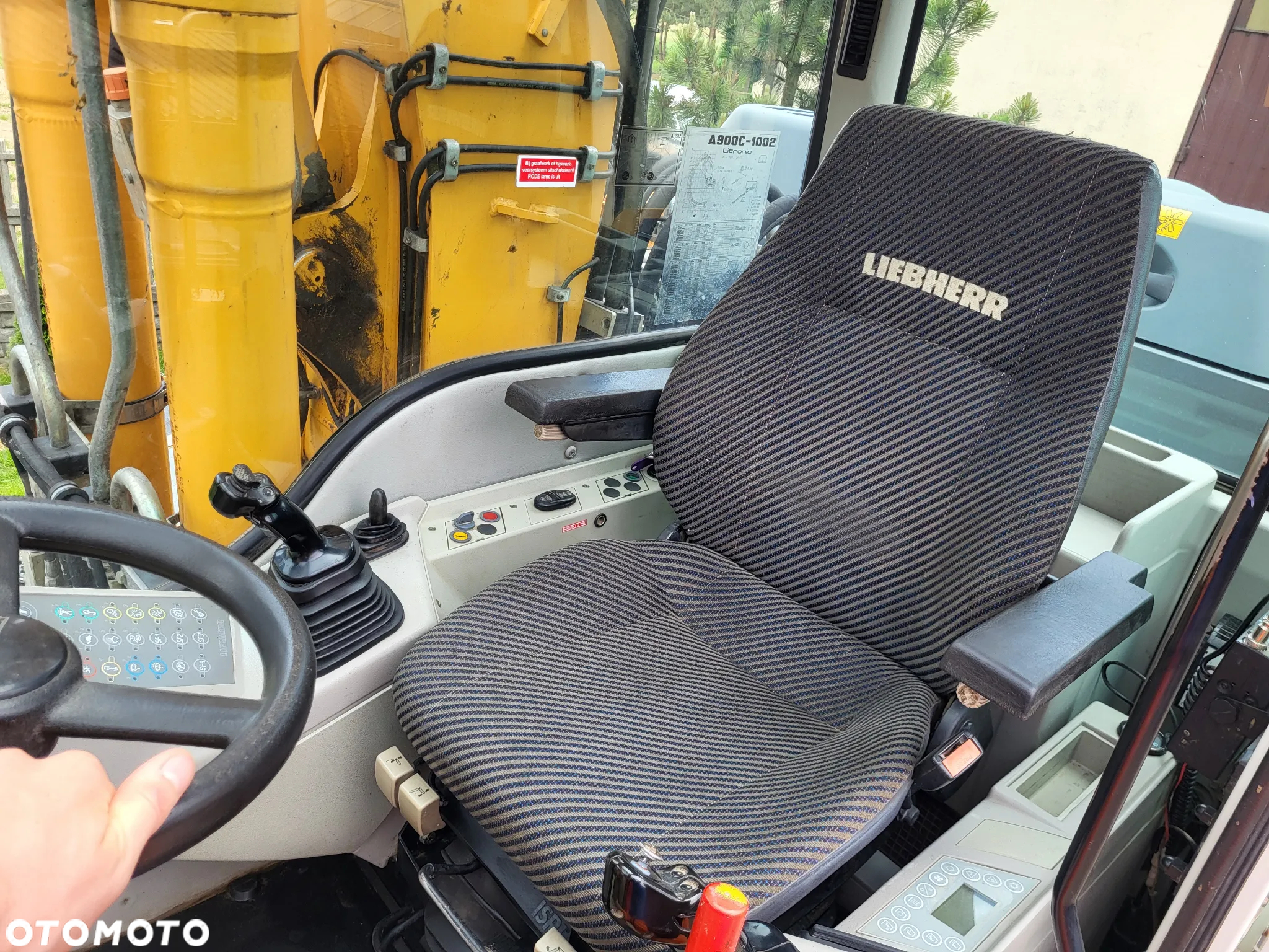 Liebherr A900C - 10