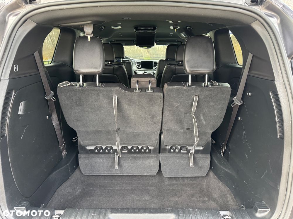 Chrysler Pacifica - 22