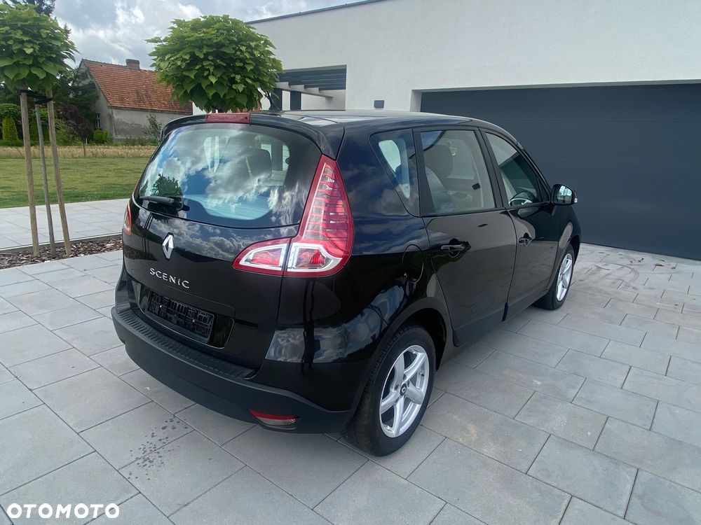 Renault Scenic 1.6 16V 110 Authentique - 26
