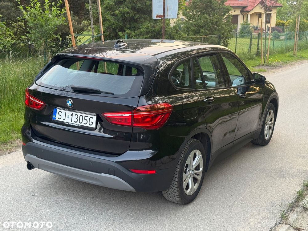 BMW X1 sDrive18i - 12