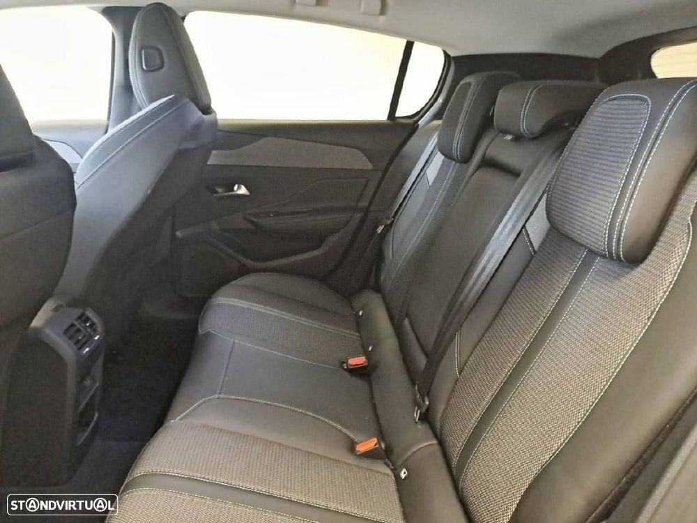 Peugeot 308 1.2 PureTech Allure - 8
