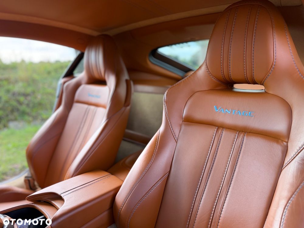 Aston Martin V8 Vantage Standard - 17