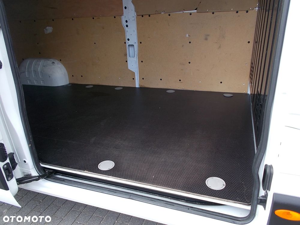 Renault Master - 18