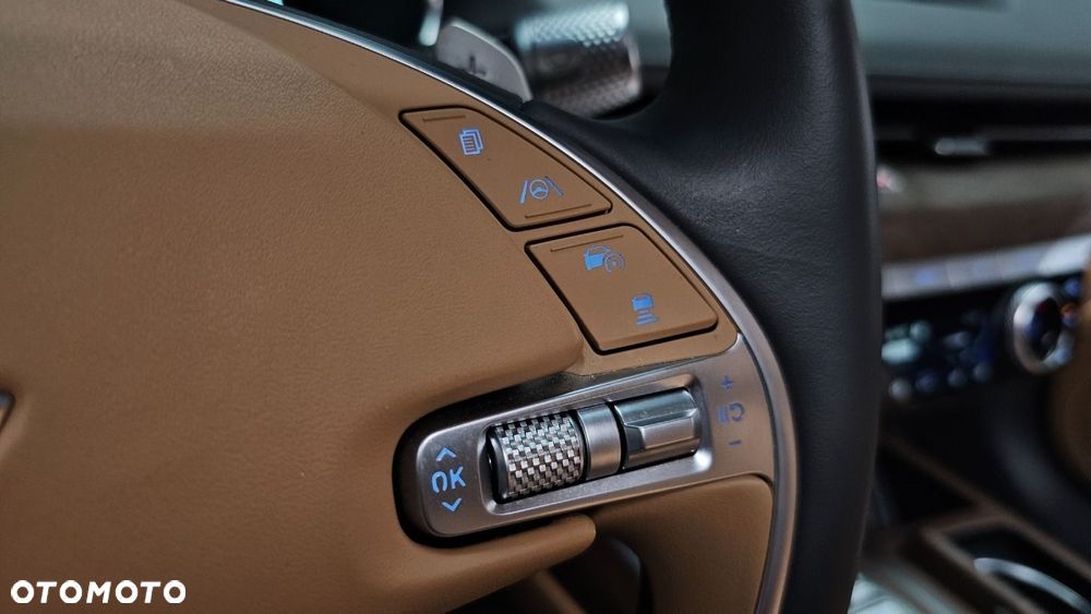 Genesis G80 - 32