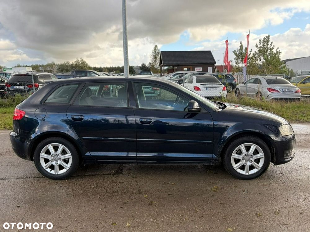 Audi A3 Sportback - 4
