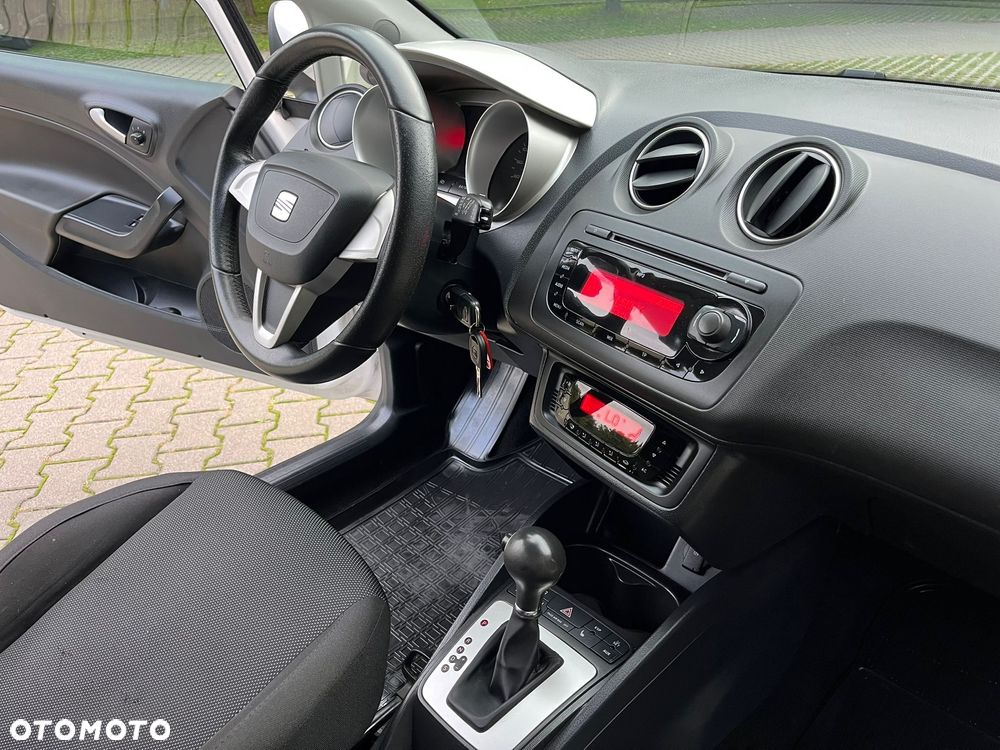 Seat Ibiza SC 1.6 16V DSG Style - 13