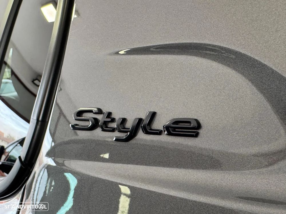 Peugeot 208 1.2 PureTech Allure Pack EAT8 - 6