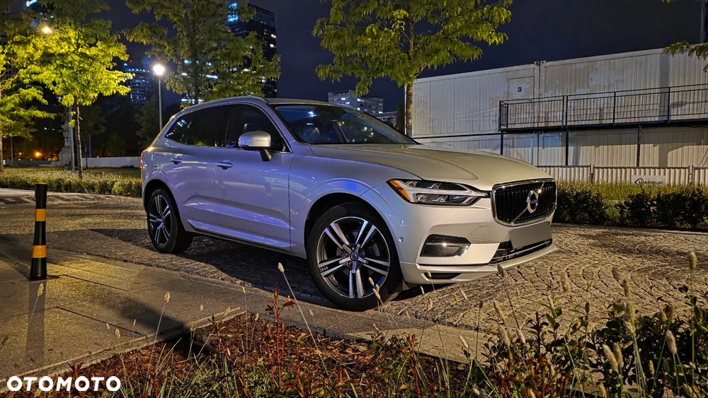 Volvo XC 60 T5 AWD Momentum Pro