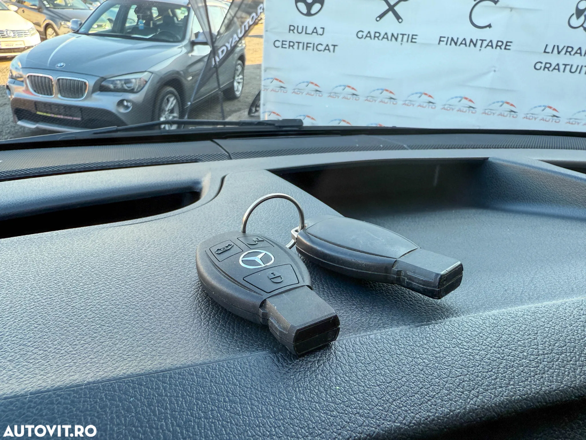 Mercedes-Benz VITO - 17