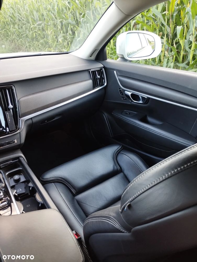 Volvo V90 Cross Country - 15
