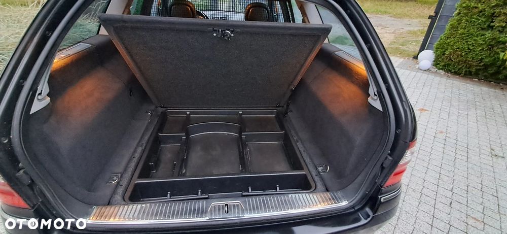 Mercedes-Benz Klasa E 280 4-Matic Avantgarde - 16