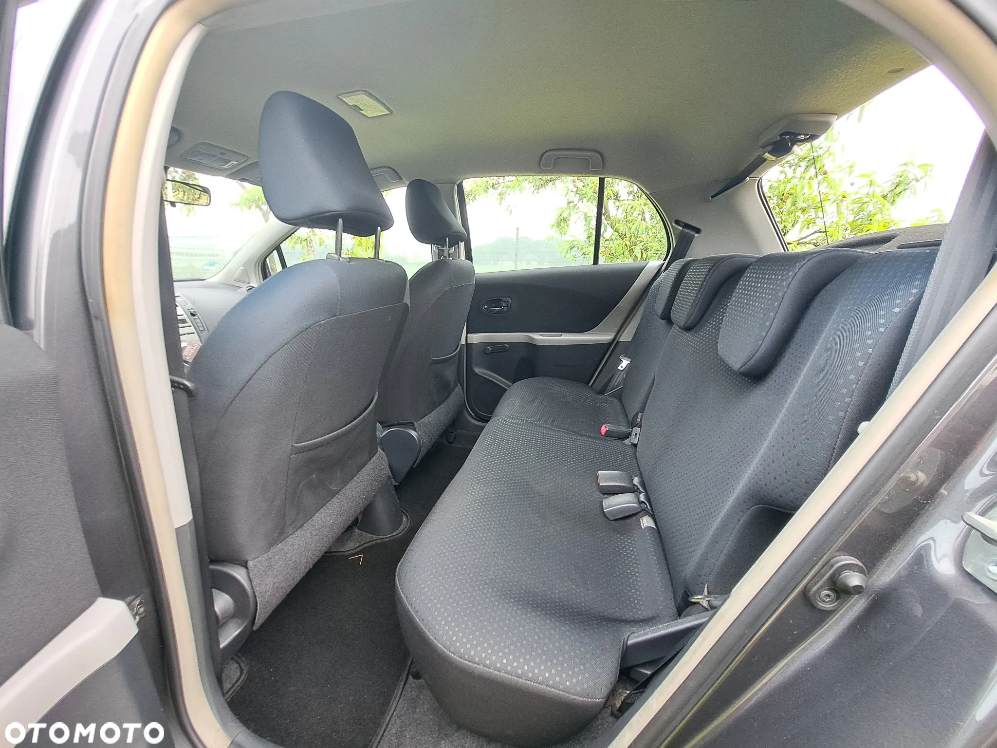 Toyota Yaris - 8