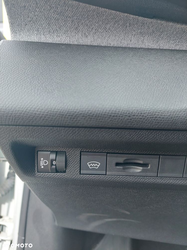 Peugeot 308 1.2 PureTech Allure Pack S&S EAT8 - 5