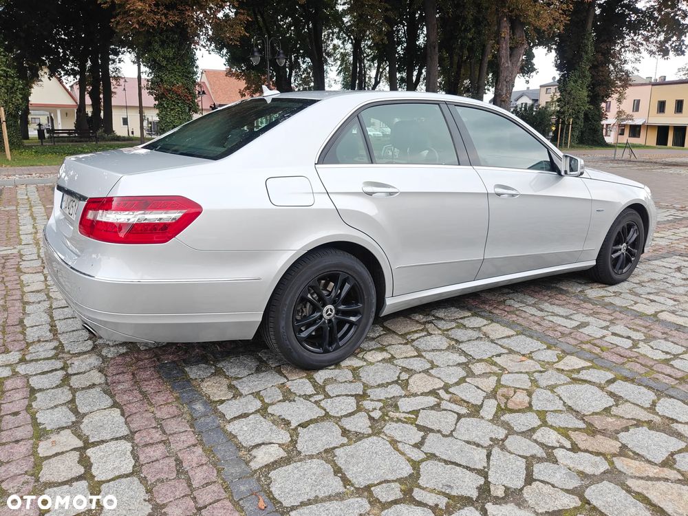 Mercedes-Benz Klasa E 350 CDI BlueEff Elegance - 4