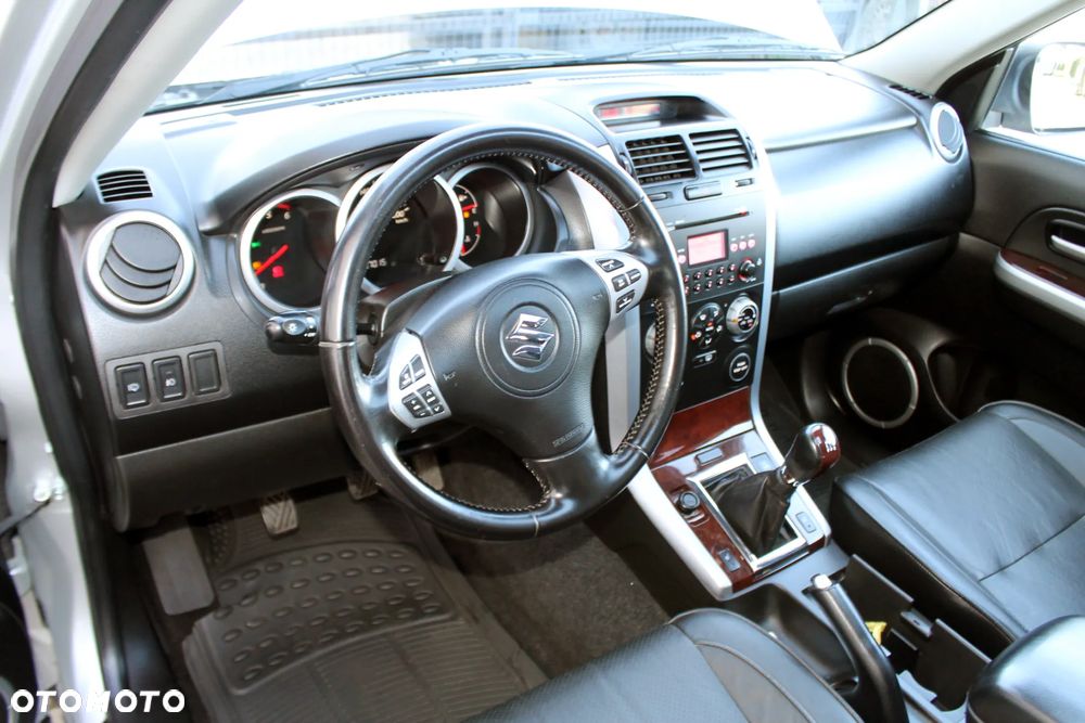 Suzuki Grand Vitara 1.9 DDiS Comfort + DPF - 10