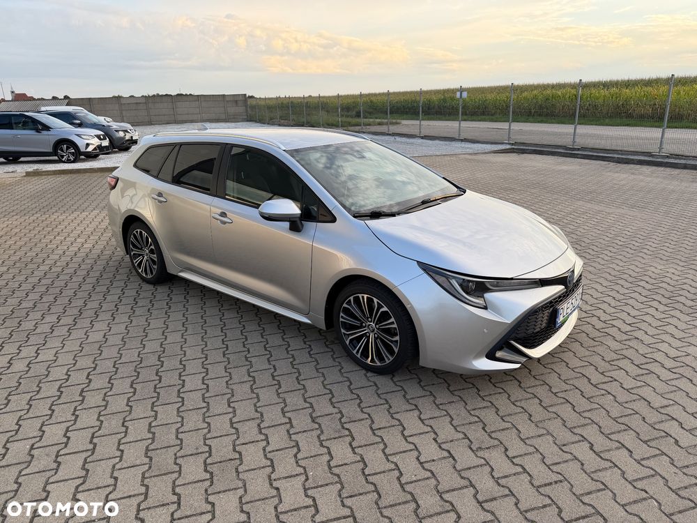 Toyota Corolla 2.0 Hybrid Executive - 6