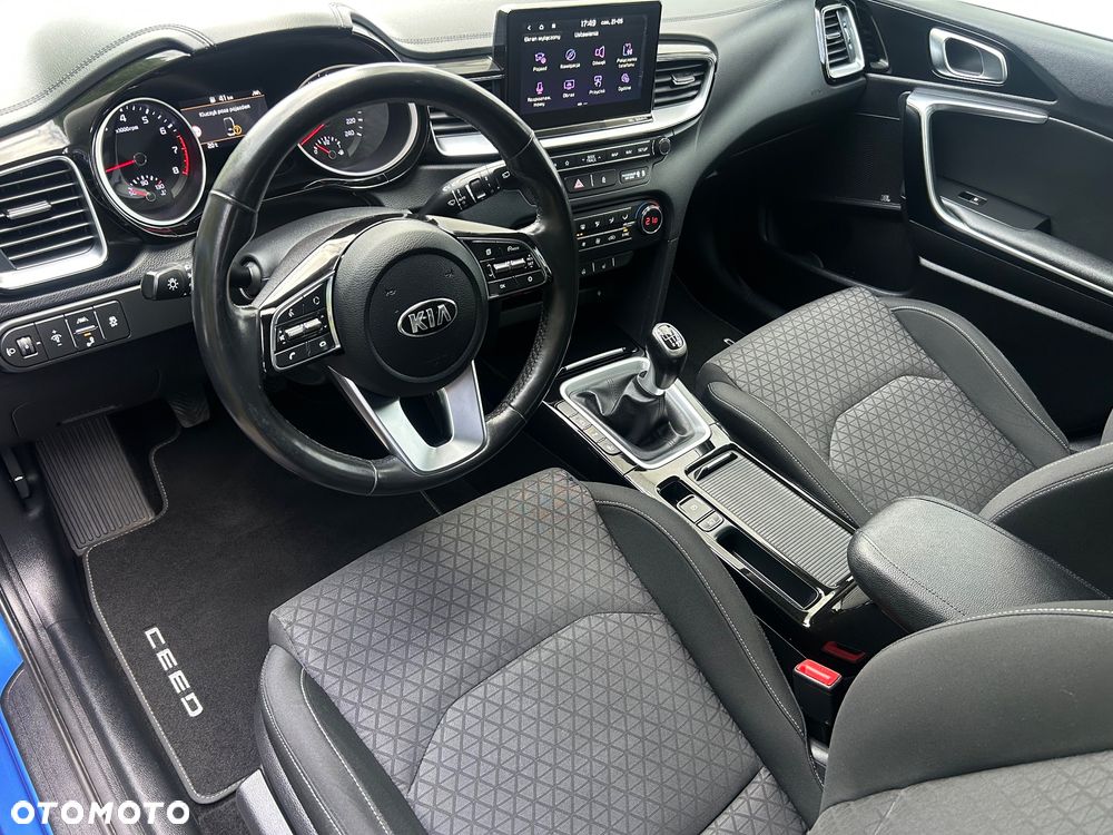 Kia Ceed 1.4 T-GDI OPF Platinum Edition - 22