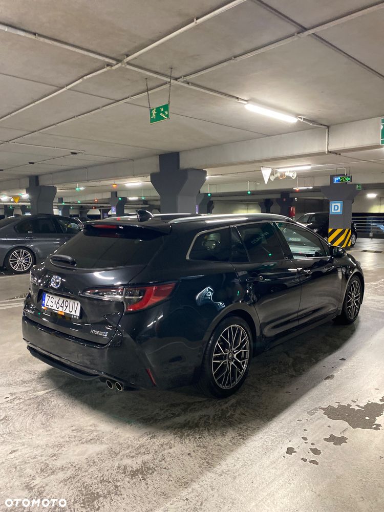 Toyota Corolla 2.0 Hybrid Executive - 6