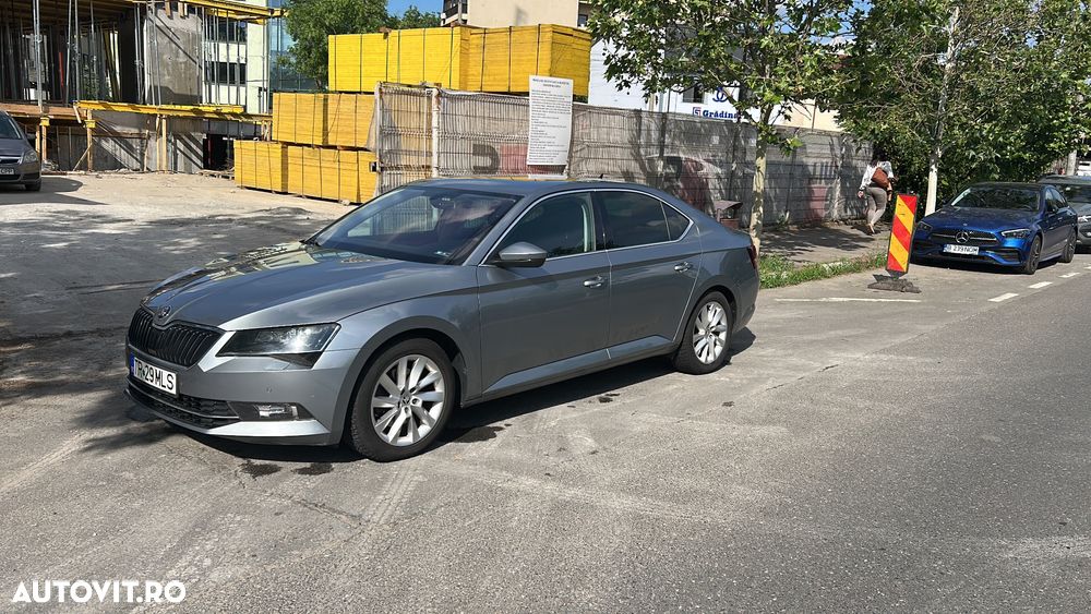 Skoda Superb 2.0 TDI DSG 4X4 Ambition - 3
