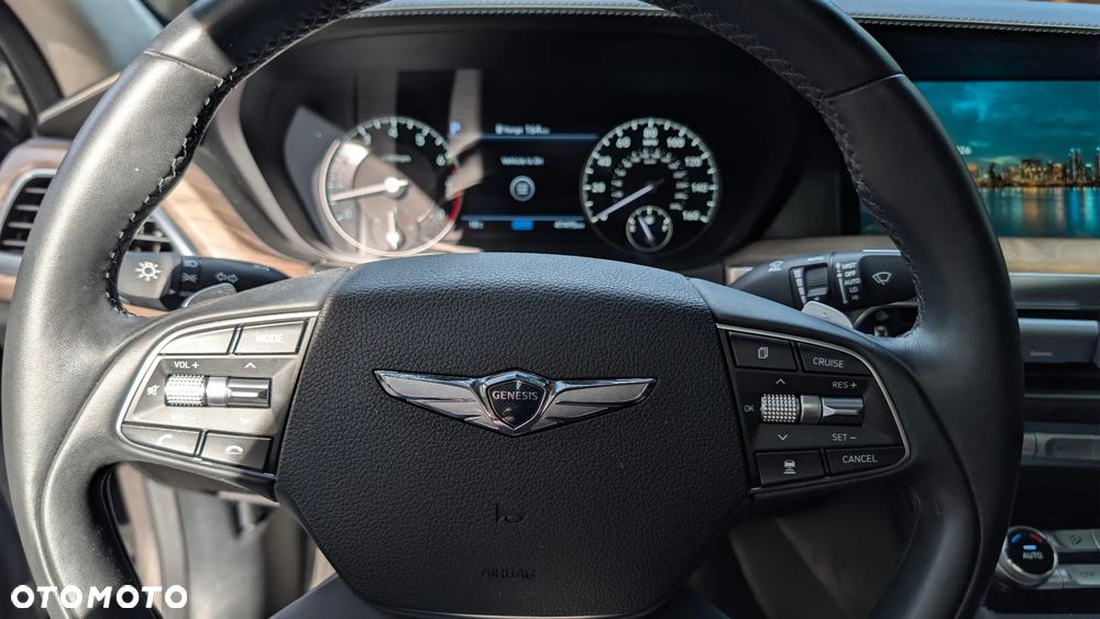 Genesis G90 - 17