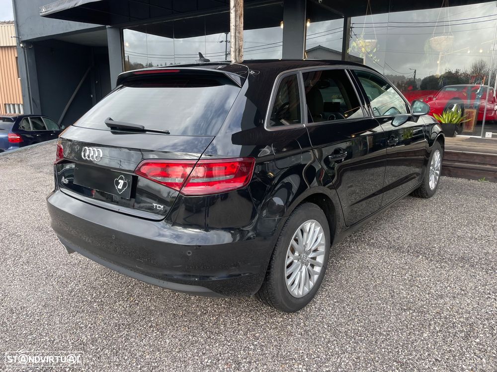 Audi A3 Sportback - 6