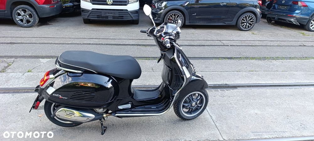 Piaggio Vespa - 8