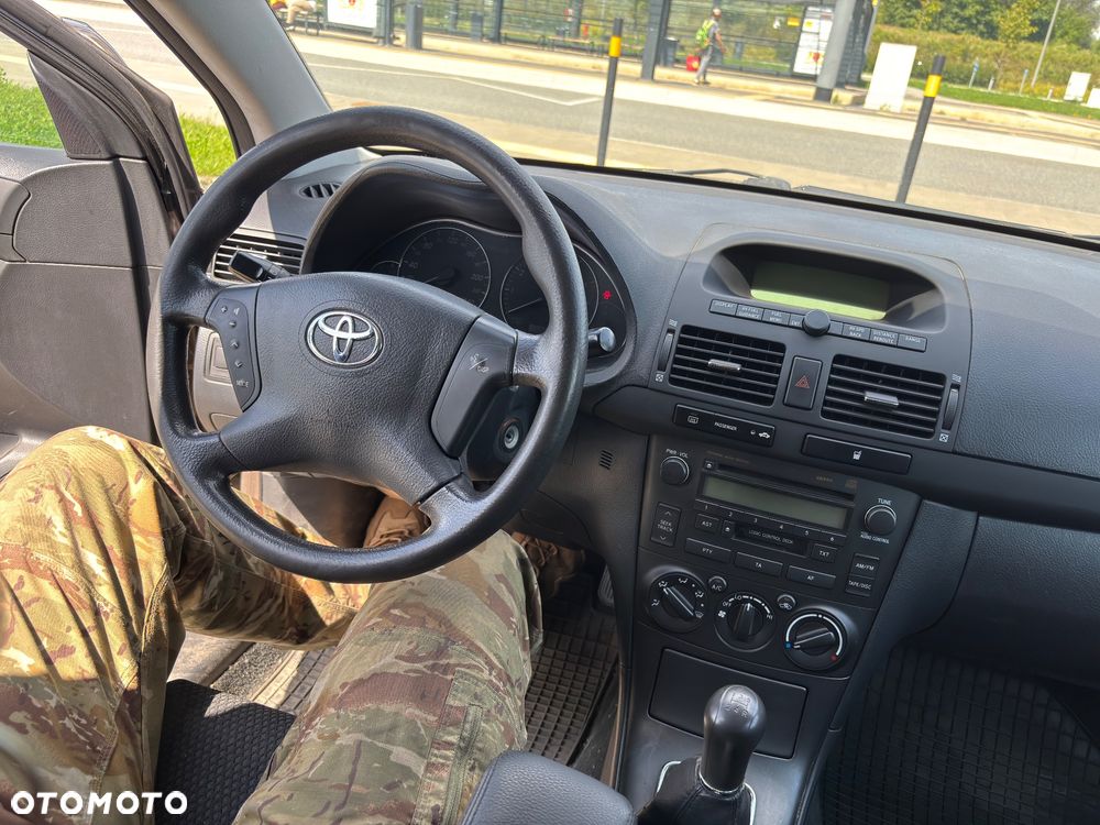 Toyota Avensis 1.8 VVT-i Terra - 6