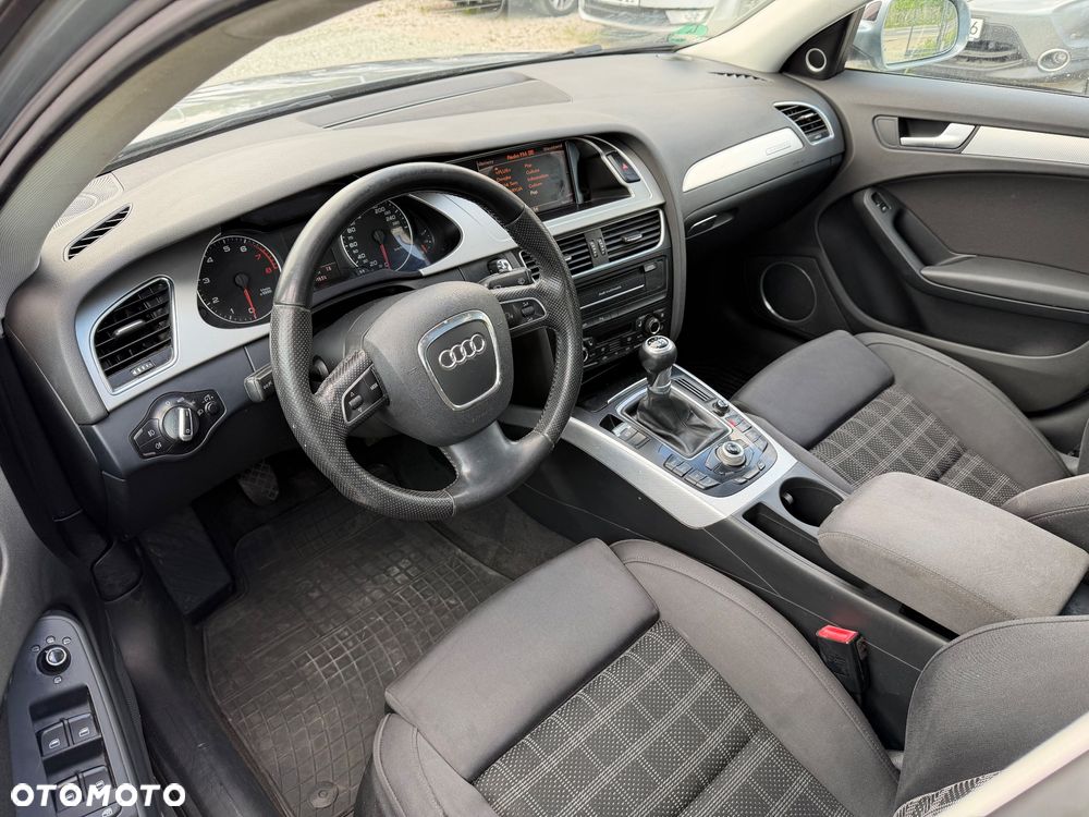 Audi A4 Limousine 3.2 FSI quattro S line Sportpaket (plus) - 35