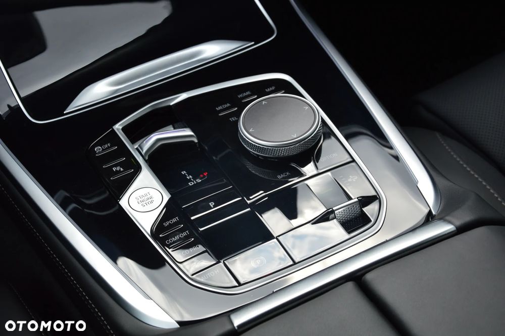 BMW X7 xDrive40d - 26