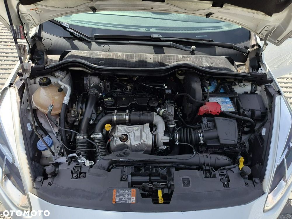 Ford Fiesta - 24