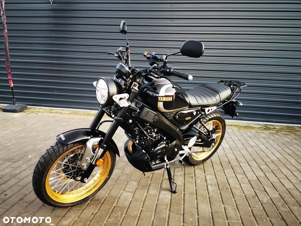 Yamaha XSR - 28