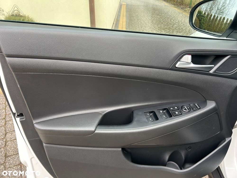 Hyundai Tucson 1.7 CRDI BlueDrive Comfort 2WD - 20