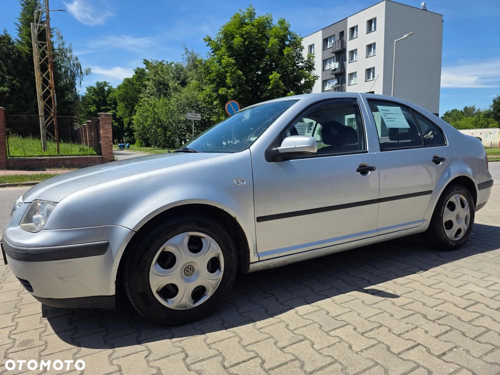 Volkswagen Bora 1.9 TDI Comfortline - 23