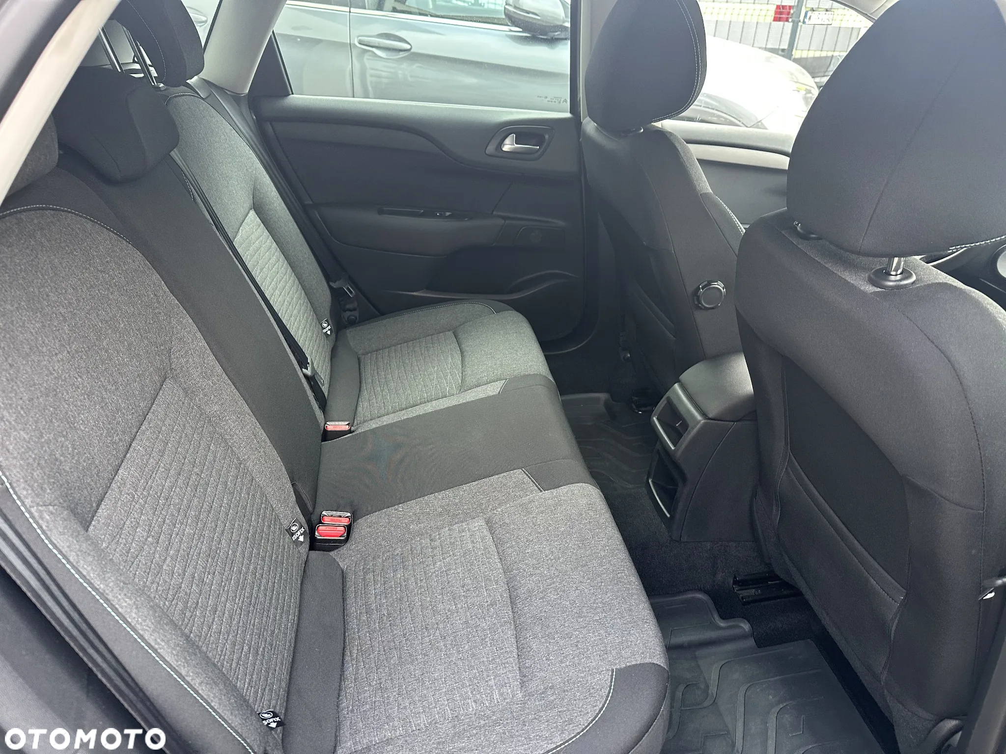 Citroën C4 1.2 PureTech MoreLife - 17