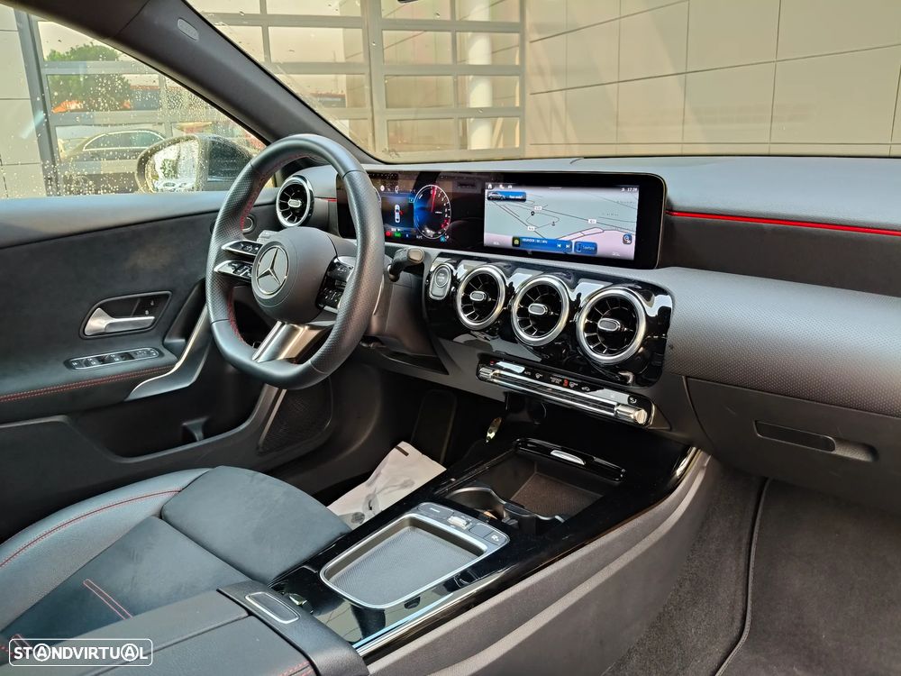 Mercedes-Benz A 250 Limousine e 8G-DCT AMG Line - 8