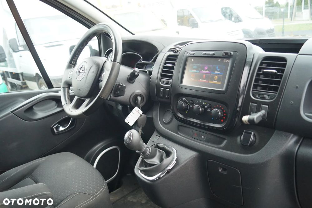 Opel Vivaro - 27