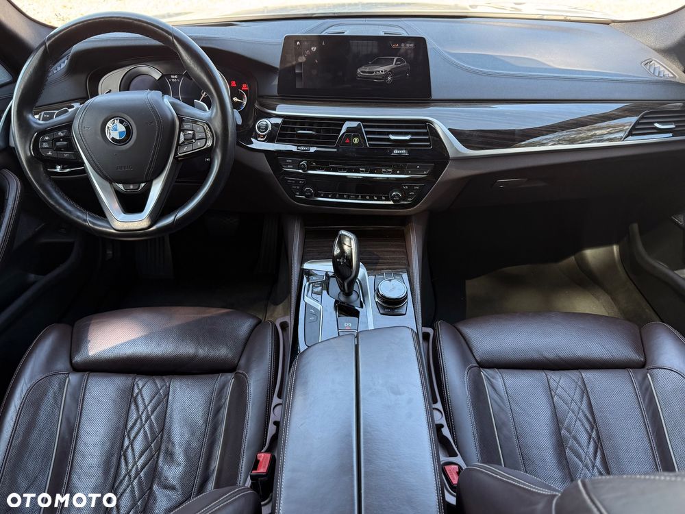 BMW Seria 5 530i Luxury Line - 6